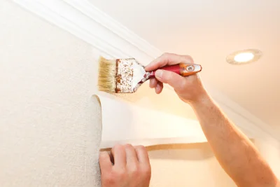 Pose de papier peint à Trangé — revêtements muraux et toiles de verre